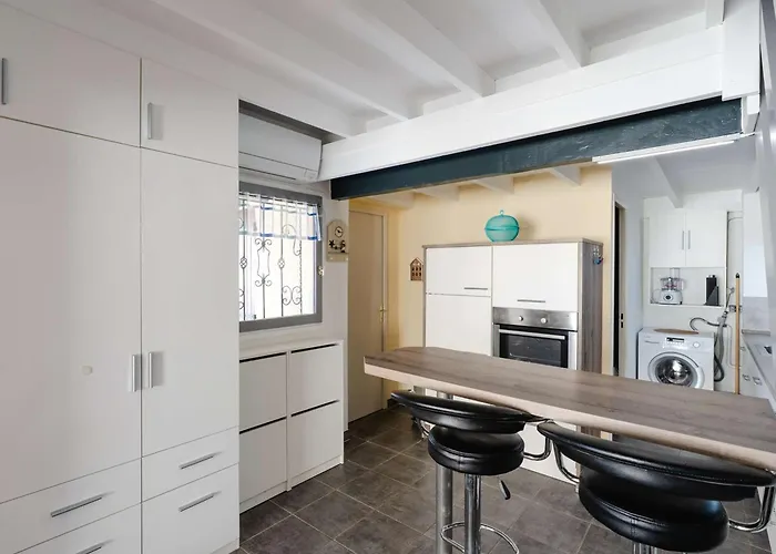 Pavillon Confortable A Narbonne-Plage Avec Piscine Et Parking Prives - Fr-1-409-203